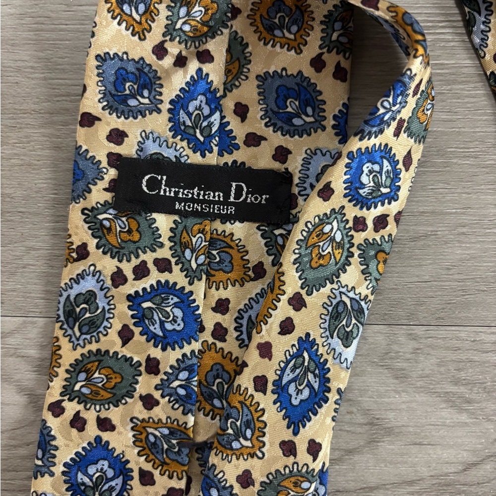 Christian Dior Monsieur Italian Silk Tie, Yellow/Blue flower With green petals